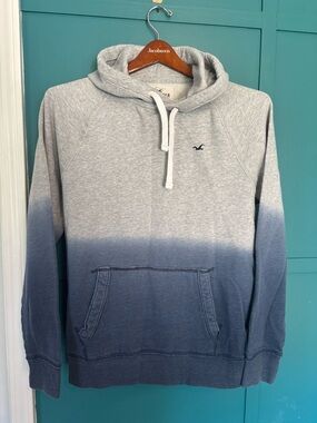 Hollister Gray to Navy Ombre Pullover Hoodie Size Large